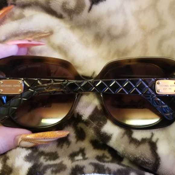 Authentic Michael Kors Sunglasses - Picture 6 of 6